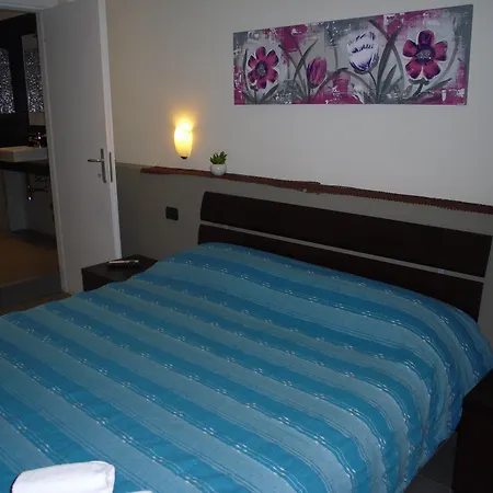 Cesar Vatican Rooms