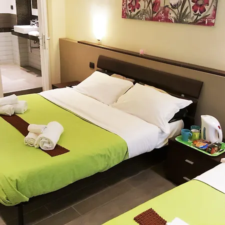 Guest house Cesar Vatican Rooms 4*