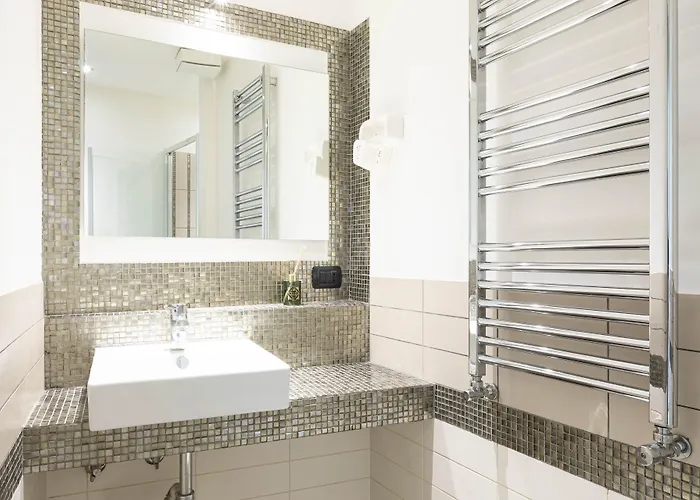 Cesar Vatican Rooms Rome